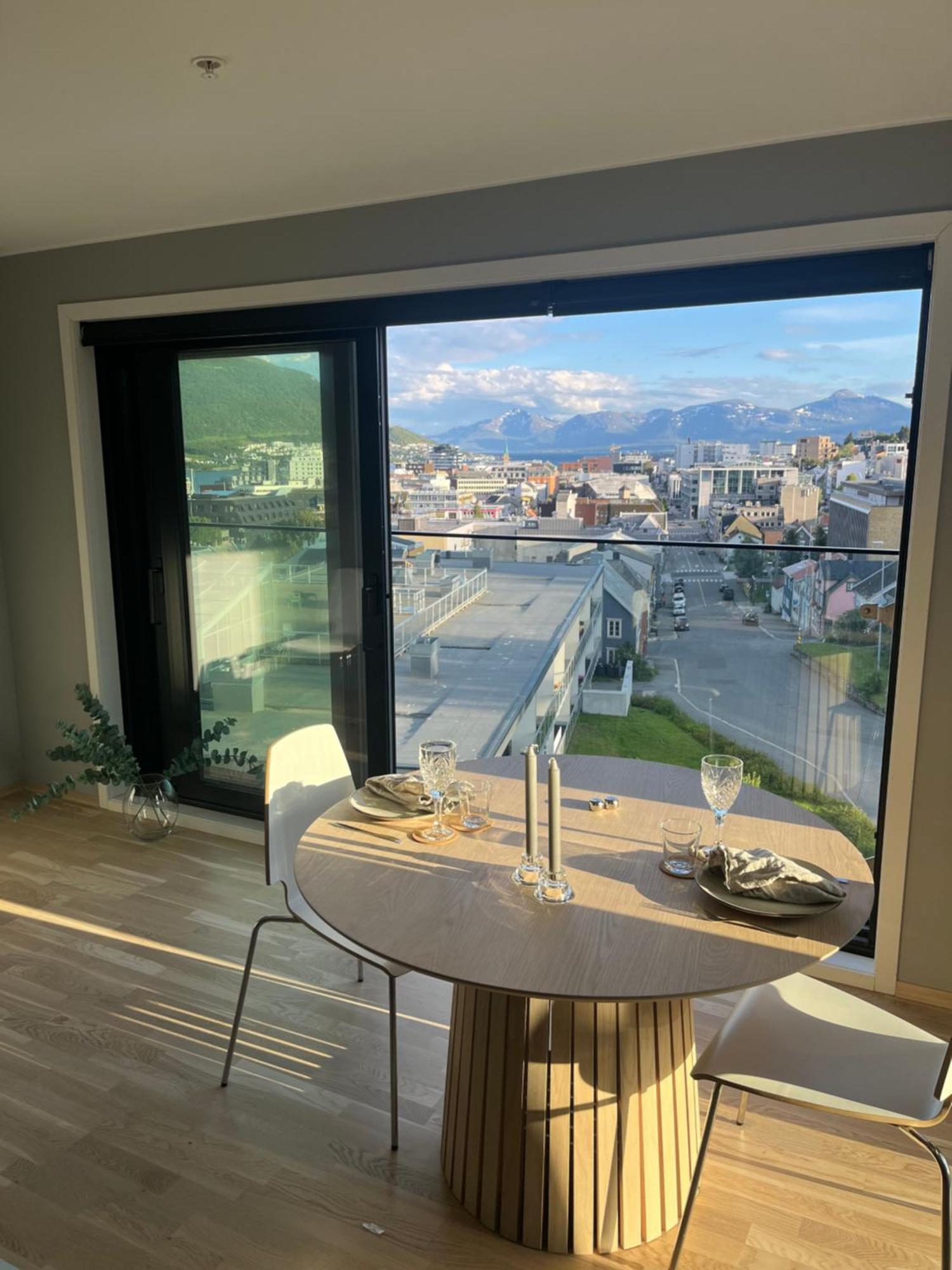 City Center 7Th Floor Apartement With Beautiful View Tromsø Exteriér fotografie
