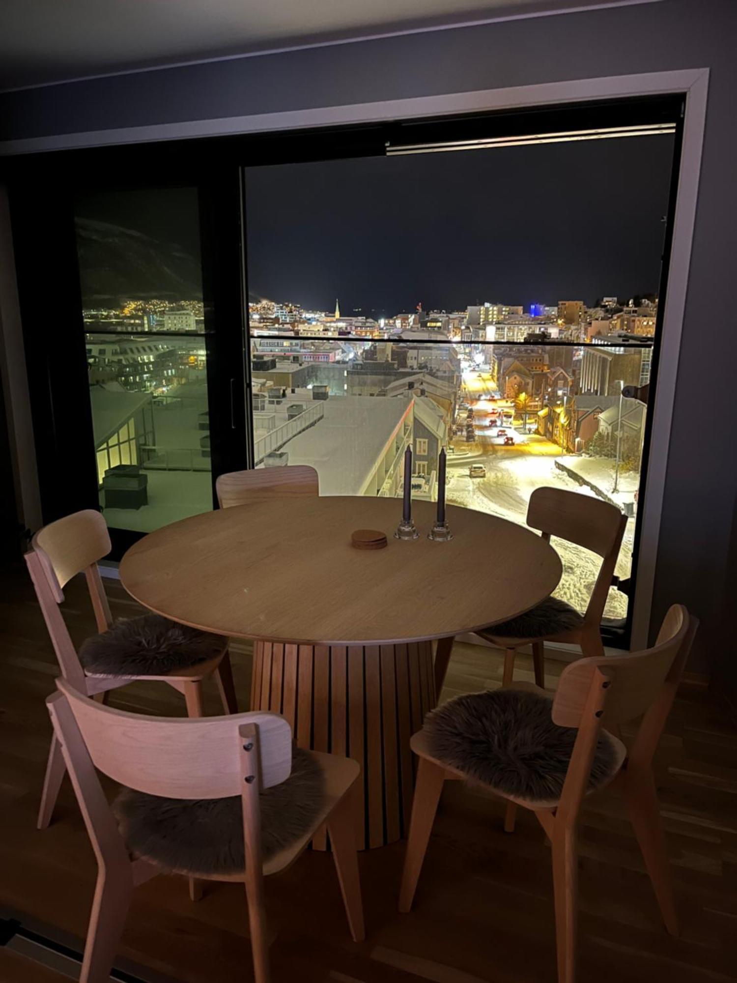 City Center 7Th Floor Apartement With Beautiful View Tromsø Exteriér fotografie